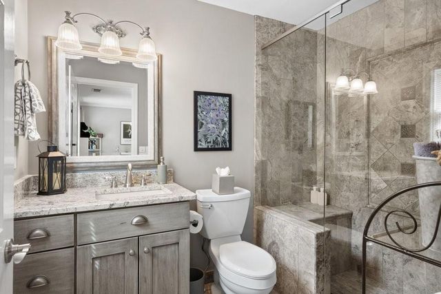 210 Lakeside Drive NW, Kennesaw, GA 30144