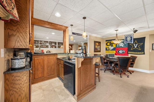 210 Lakeside Drive NW, Kennesaw, GA 30144