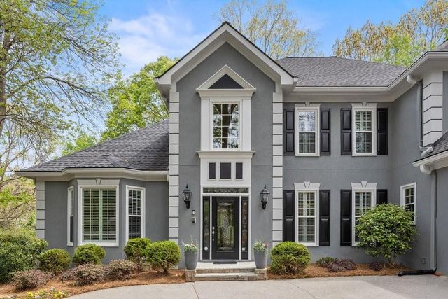 210 Lakeside Drive NW, Kennesaw, GA 30144