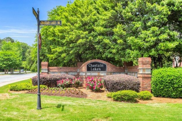 210 Lakeside Drive NW, Kennesaw, GA 30144