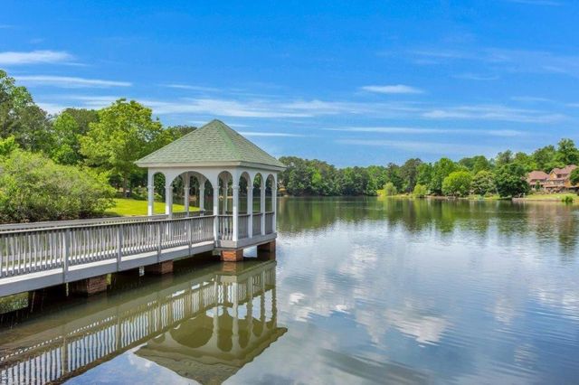 210 Lakeside Drive NW, Kennesaw, GA 30144