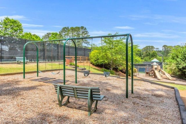 210 Lakeside Drive NW, Kennesaw, GA 30144