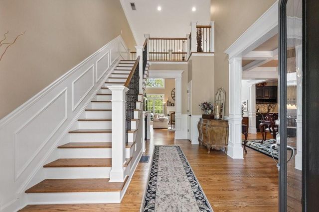 210 Lakeside Drive NW, Kennesaw, GA 30144