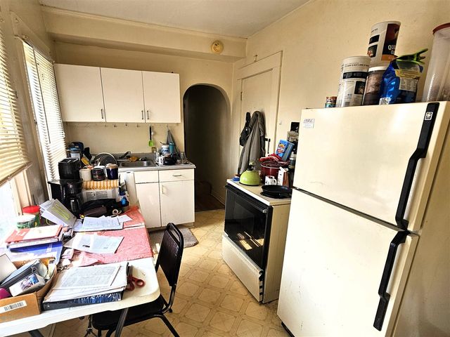 232 Cliff Street, Battle Creek, MI 49014