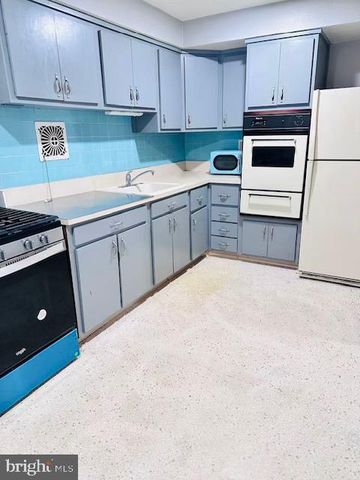 11701 MILLBROOK RD, Philadelphia, PA 19154