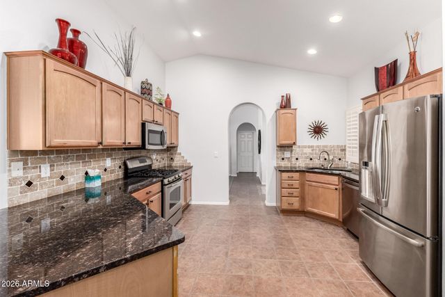 9222 E Champagne Drive, Sun Lakes, AZ 85248