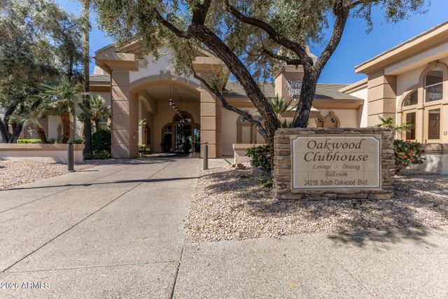 9222 E Champagne Drive, Sun Lakes, AZ 85248