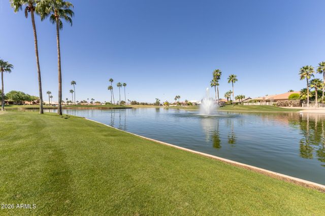 9222 E Champagne Drive, Sun Lakes, AZ 85248