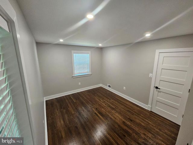 2909 CHAPEL VIEW DR, Silver Spring, MD 20904