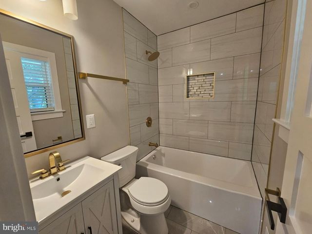 2909 CHAPEL VIEW DR, Silver Spring, MD 20904