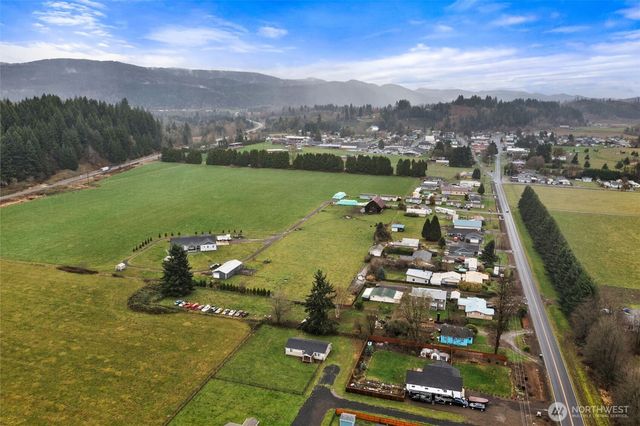 204 Mossyrock Rd West, Mossyrock, WA 98564