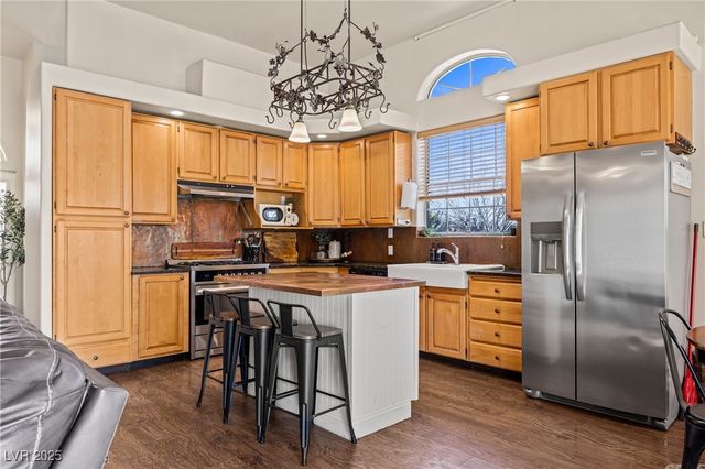 1951 Jim Haworth Court, Logandale, NV 89021