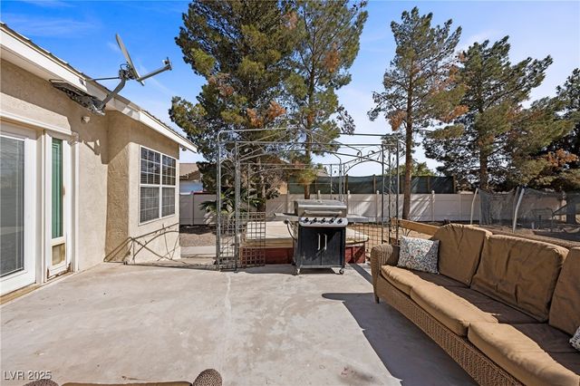 1951 Jim Haworth Court, Logandale, NV 89021