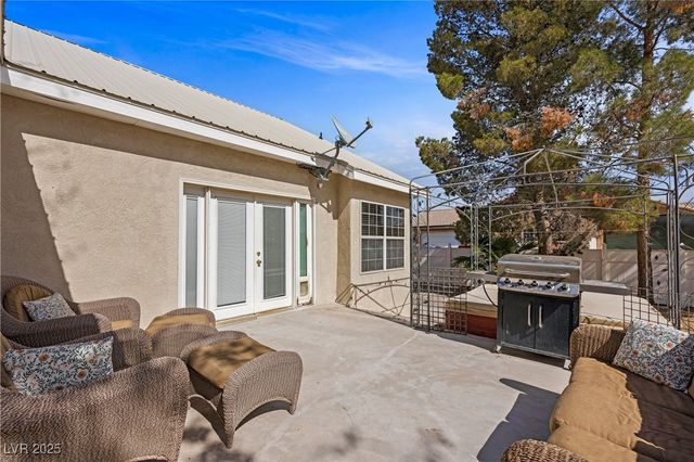 1951 Jim Haworth Court, Logandale, NV 89021