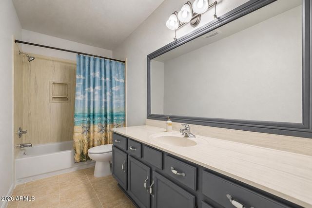 4114 W HARTFORD Avenue, Glendale, AZ 85308