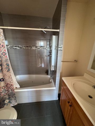 3211 W OXFORD ST, Philadelphia, PA 19121