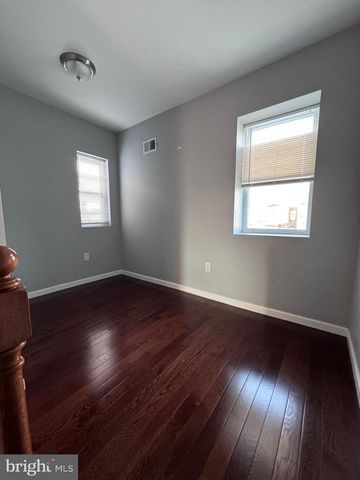 3211 W OXFORD ST, Philadelphia, PA 19121