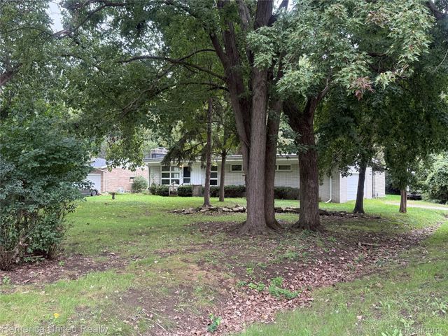 18171 Lathers Street, Livonia, MI 48152