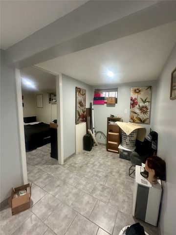 110-37 213 Street, Queens Village, NY 11429
