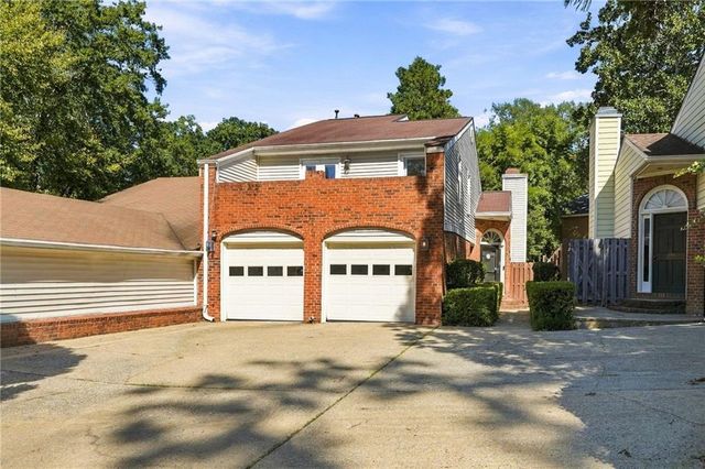 1831 Rockridge Place NE, Atlanta, GA 30324