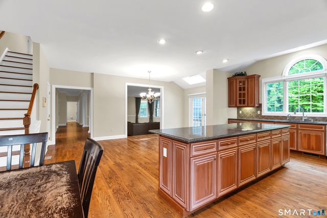105 Beecher Road, Woodbridge, CT 06525