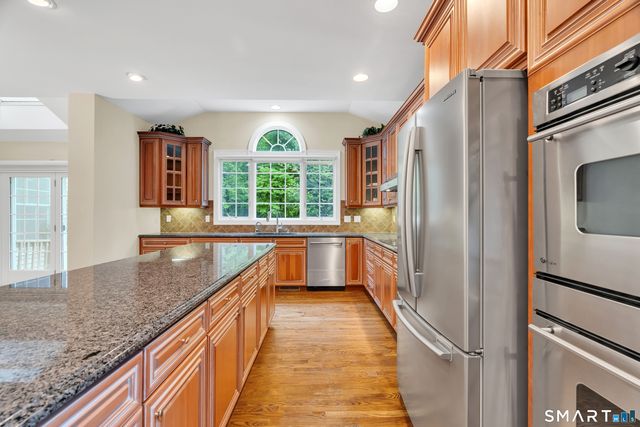 105 Beecher Road, Woodbridge, CT 06525