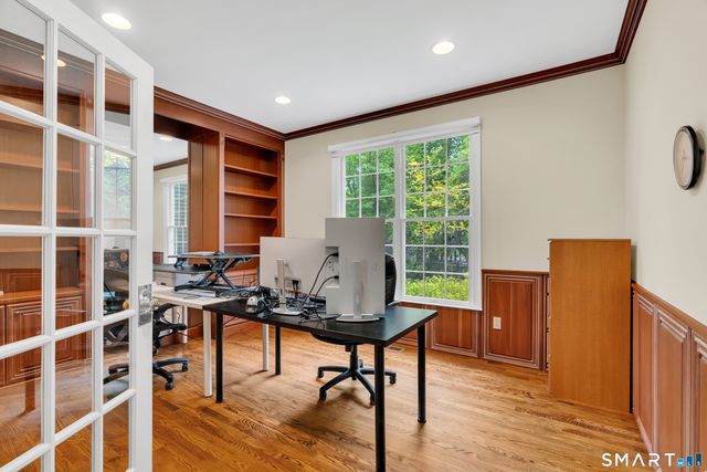 105 Beecher Road, Woodbridge, CT 06525
