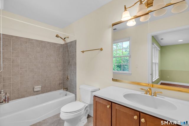 105 Beecher Road, Woodbridge, CT 06525