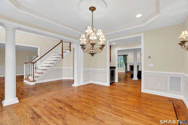 105 Beecher Road, Woodbridge, CT 06525