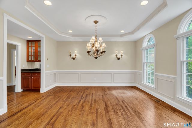 105 Beecher Road, Woodbridge, CT 06525
