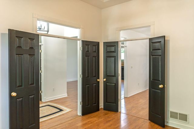 4608 ROYAL HERITAGE DR, Columbia, MO 65203