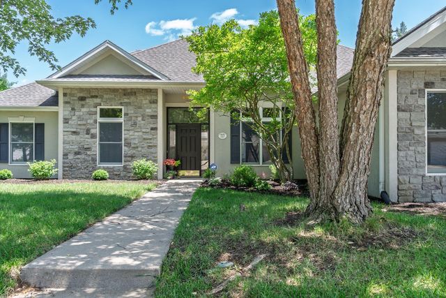 4608 ROYAL HERITAGE DR, Columbia, MO 65203