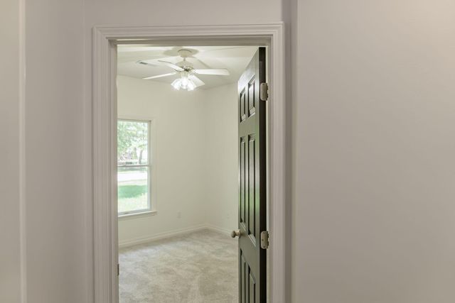 4608 ROYAL HERITAGE DR, Columbia, MO 65203