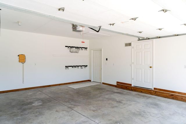 4608 ROYAL HERITAGE DR, Columbia, MO 65203