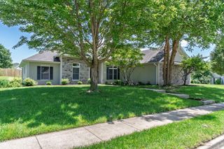 4608 ROYAL HERITAGE DR, Columbia, MO 65203