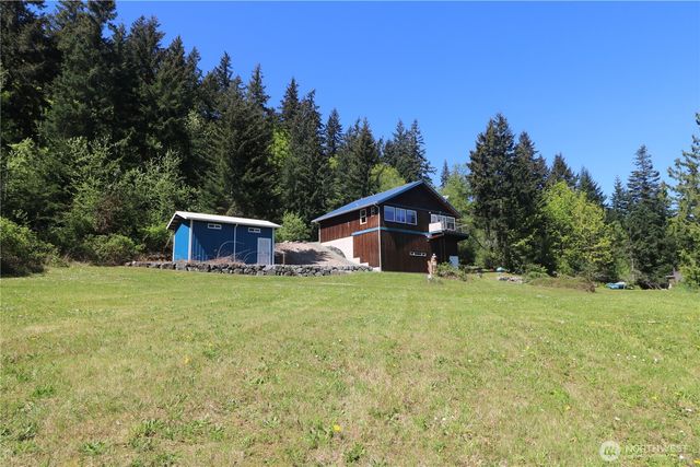 207 Triangle Cove Lane, Camano Island, WA 98282