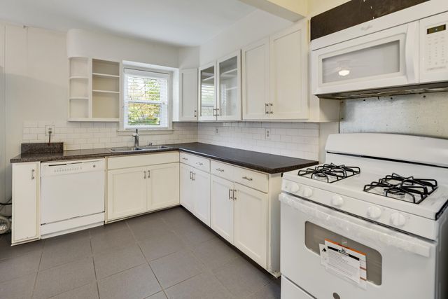 2888 MIDLAND AVE, Memphis, TN 38111