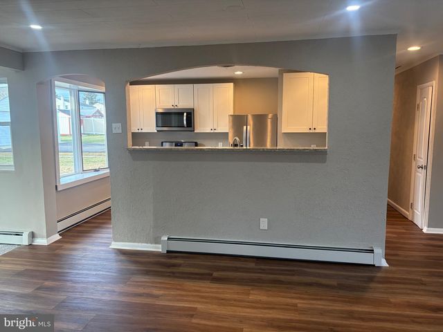 932 ROZEL AVE, Southampton, PA 18966