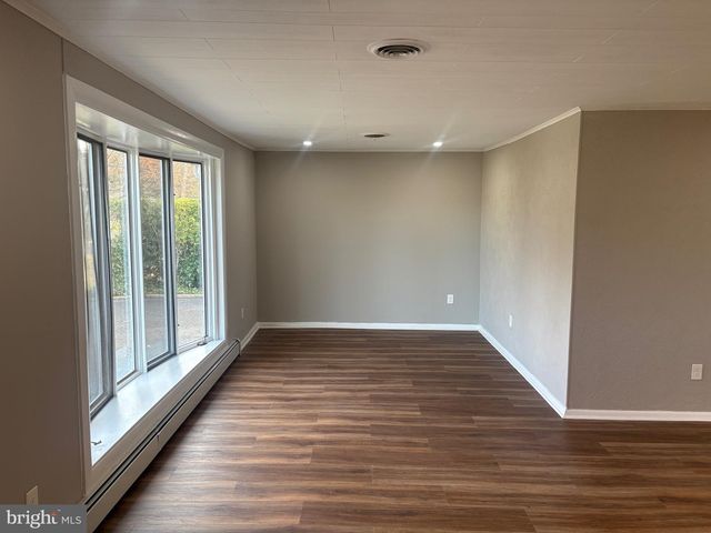 932 ROZEL AVE, Southampton, PA 18966