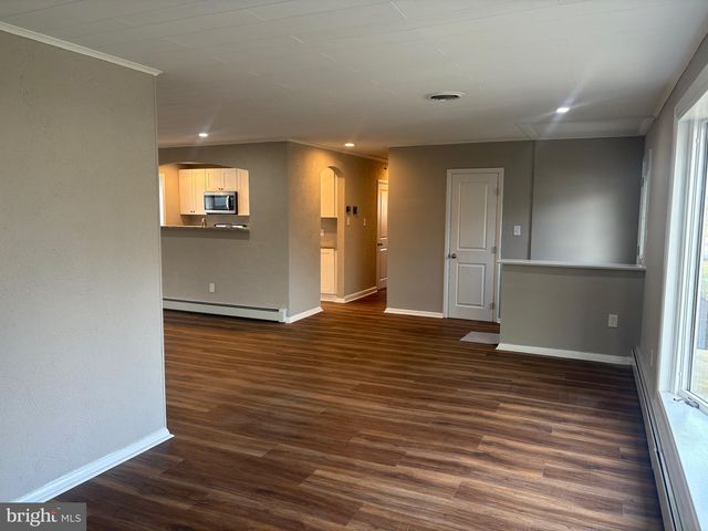 932 ROZEL AVE, Southampton, PA 18966