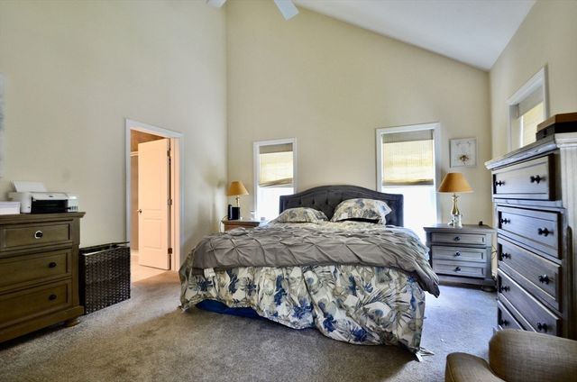 18 Tea Party Circle 18, Holden, MA 01520