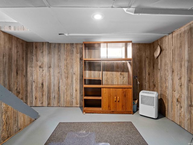 303 Home Street, Huntington, IN 46750