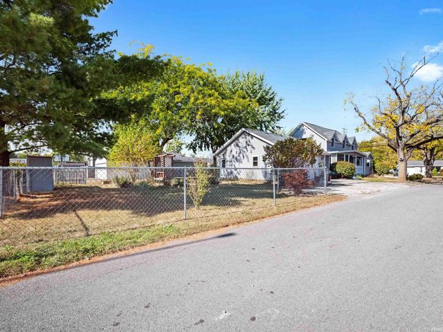 303 Home Street, Huntington, IN 46750