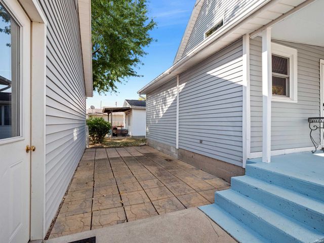 303 Home Street, Huntington, IN 46750