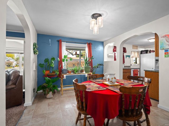 303 Home Street, Huntington, IN 46750