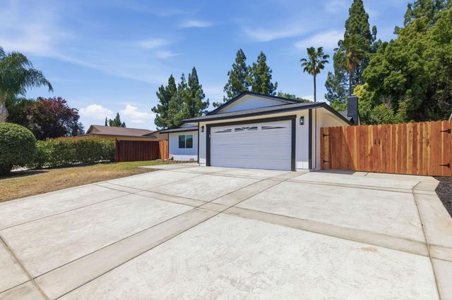 6333 Bamford Dr, Sacramento, CA 95823