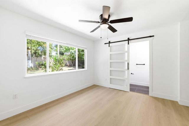 6333 Bamford Dr, Sacramento, CA 95823