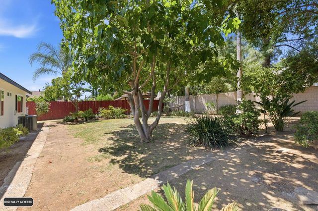 6333 Bamford Dr, Sacramento, CA 95823