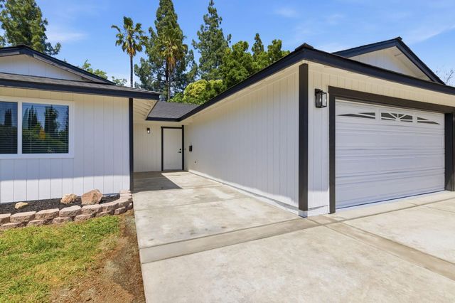 6333 Bamford Dr, Sacramento, CA 95823