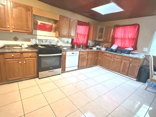 1115 Lotus Drive, Round Lake Beach, IL 60073